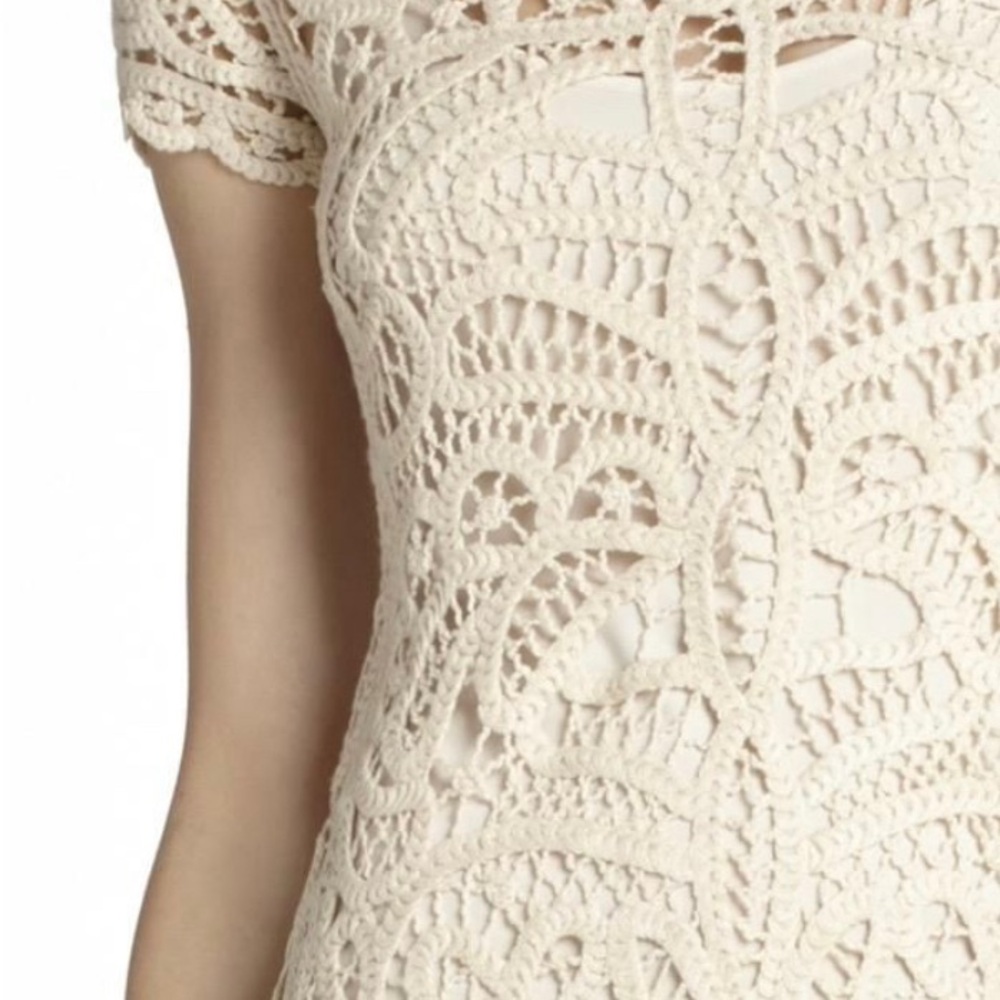 BCBG Lalinda SM Crochet Dress / Pool Cover up Beach Cover up - Picture 3 of 4